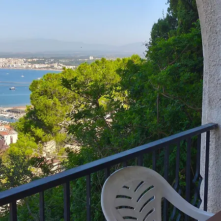 Puig Rom Pau Apartament *